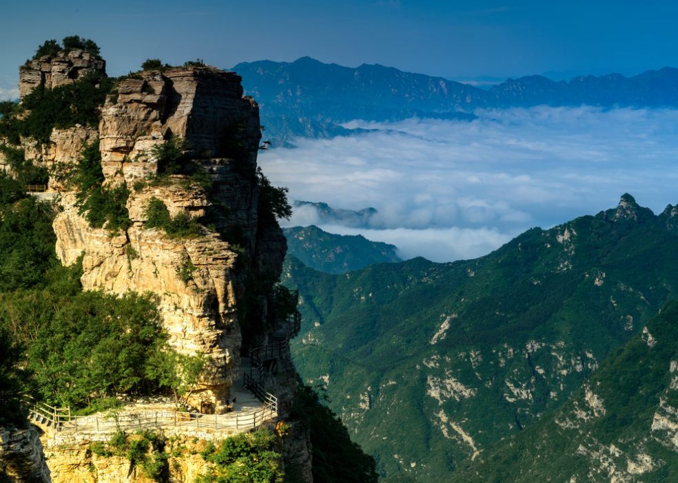 ��̤�����С���ʯɽһ����